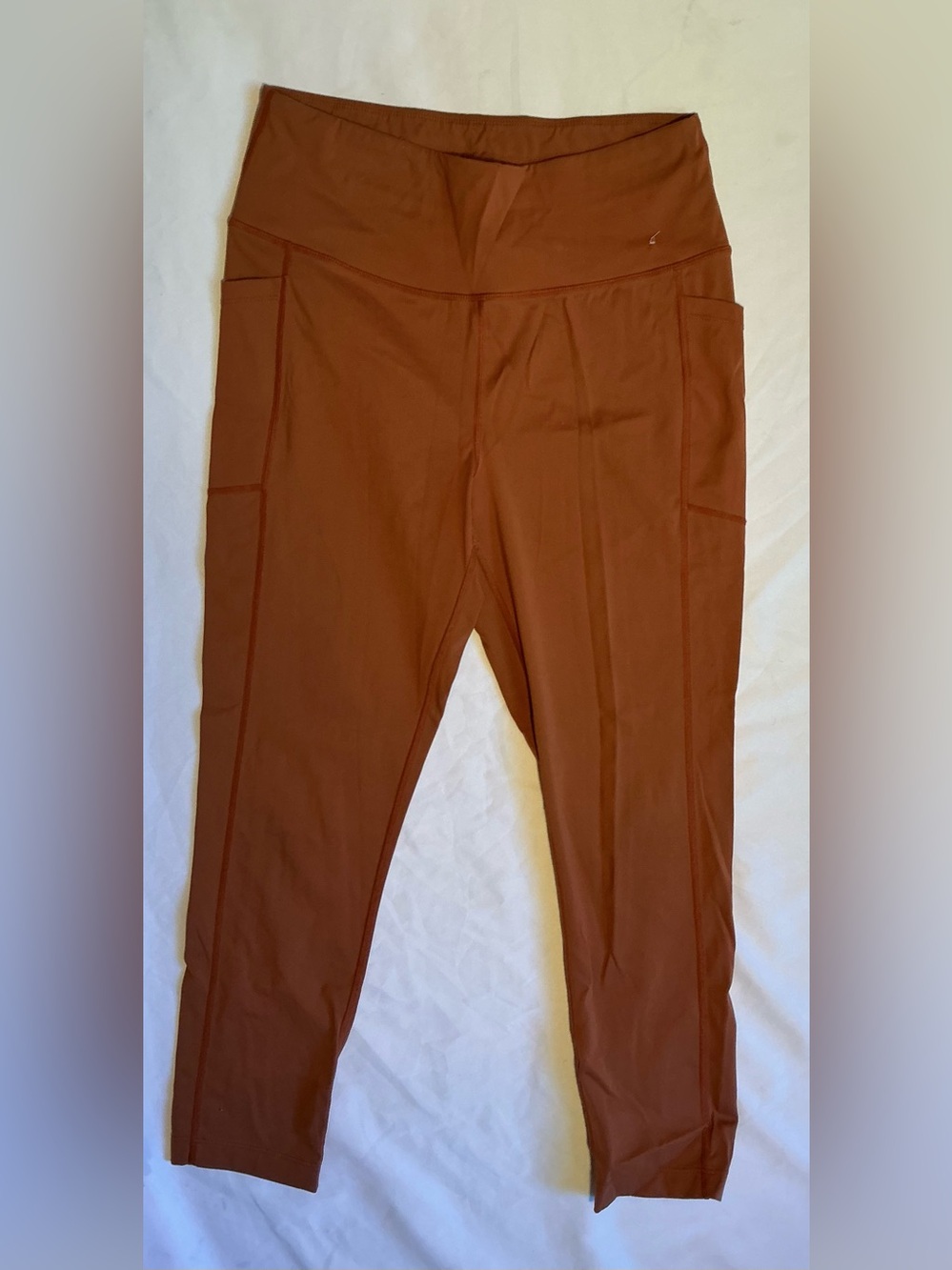 Mondetta Rust-Colored High-Waist Leggings with Side Pockets